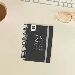 Agenda espiral octavo secundaria 2025-2026 negro día página<Finocam Discount