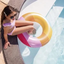Anillo flotador hinchable Rainbow 90cm<Swim Essentials