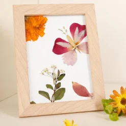 Crea flores prensadas con marco<Kikkerland Hot