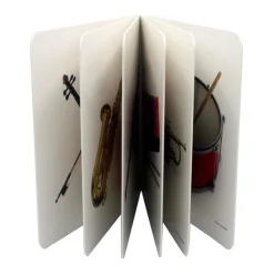 Instrumentos Musicales< Hot