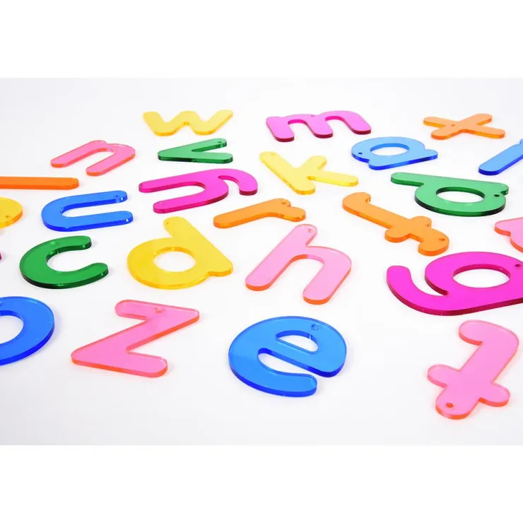 Letras alfabeto arco iris para mesa de luz<Tickit New