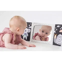 Libro de tela con espejo<Taf Toys New
